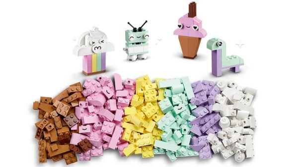 LEGO 11028 CLASSİC YARATICI PASTEL EĞLENCE