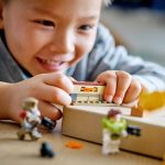 LEGO 76830 DİSNEY AND PİXAR'S LIGHTYEAR ZYCLOPS TAKİBİ